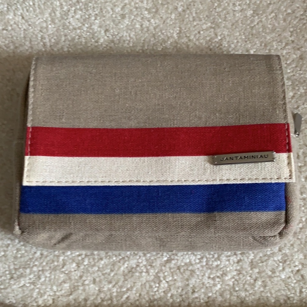 KLM Jantaminiau clutch travel pouch